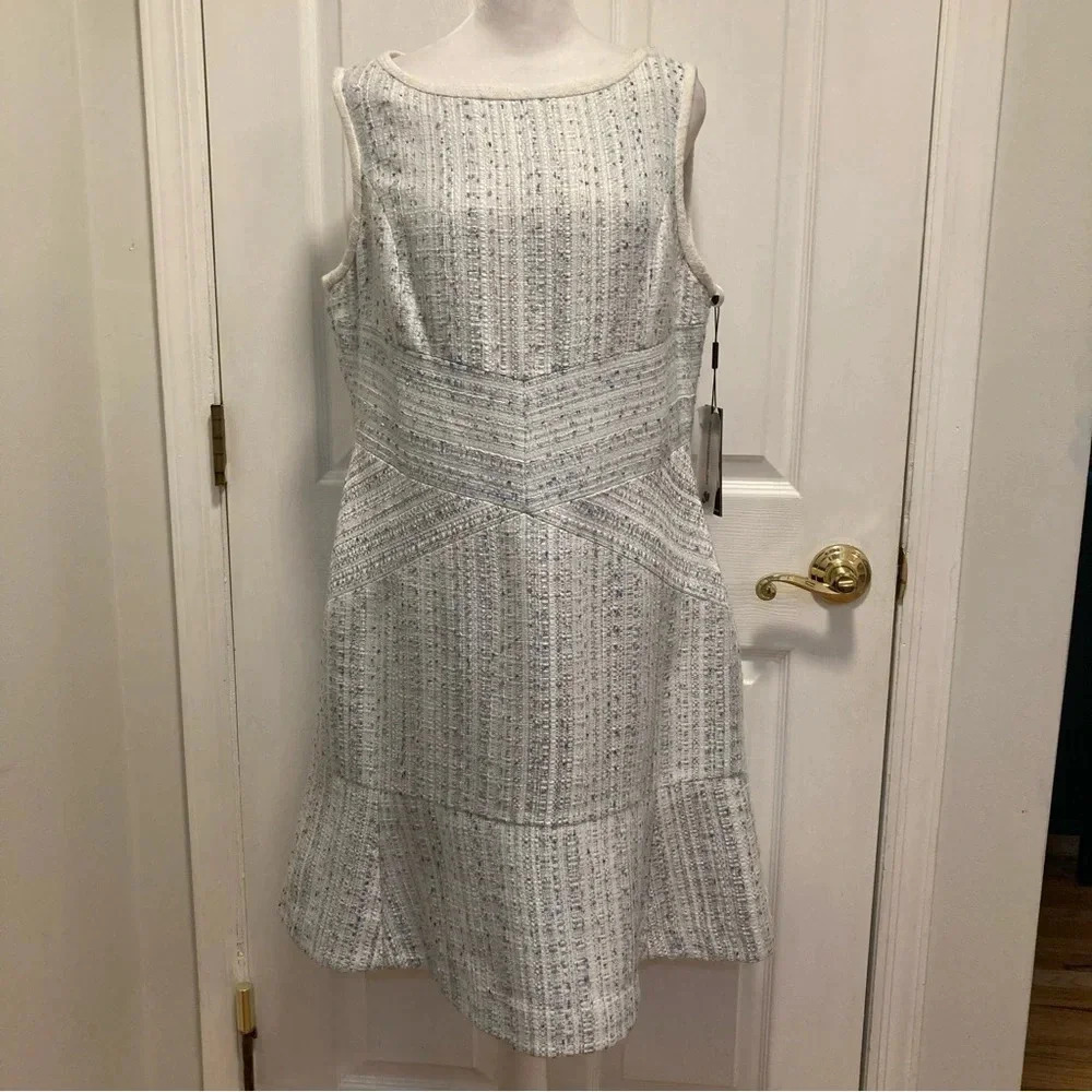 Karl Lagerfeld Women's Blue/White Sleeveless Tweed Size 12 Dress NWT - Picture 2 of 16